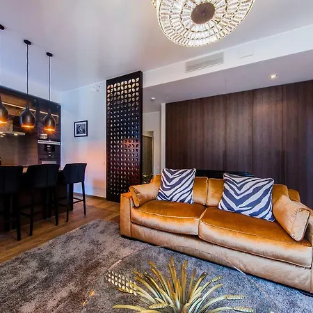 Apartmán Central *